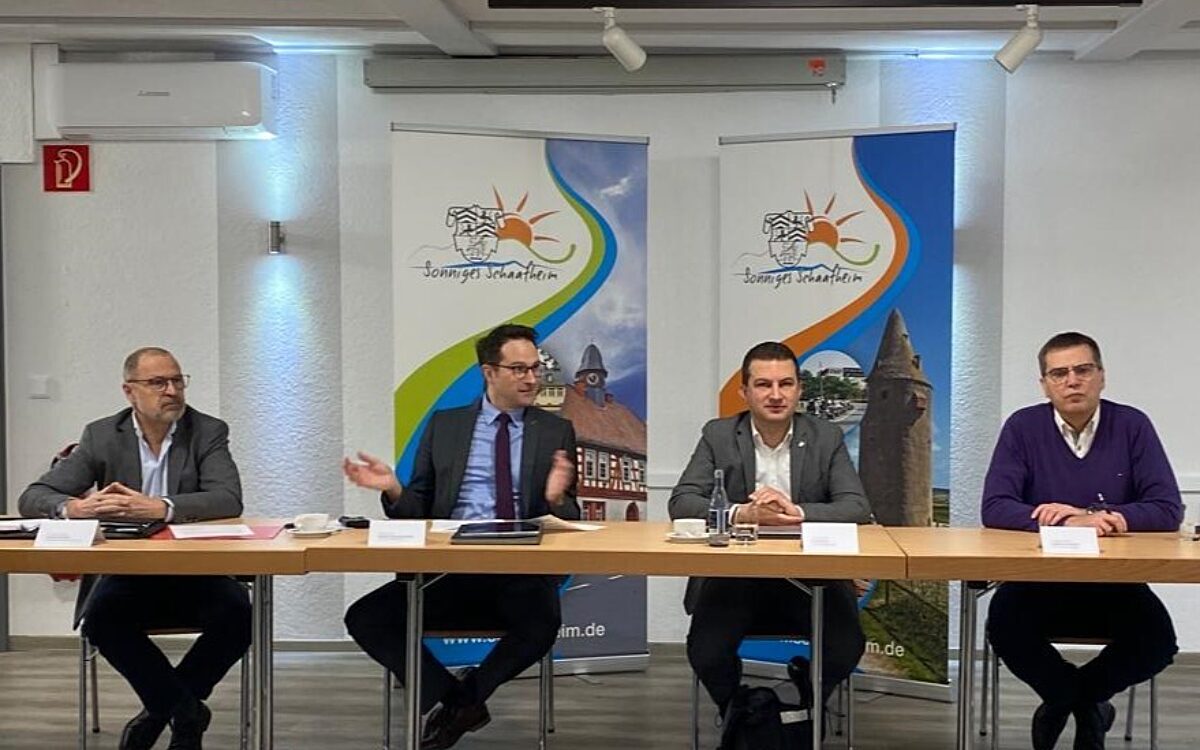 211223 Schaafheim Pressetermin mit Buergermeistern ML 211223 Schaafheim Pressetermin mit Buergermeistern ML