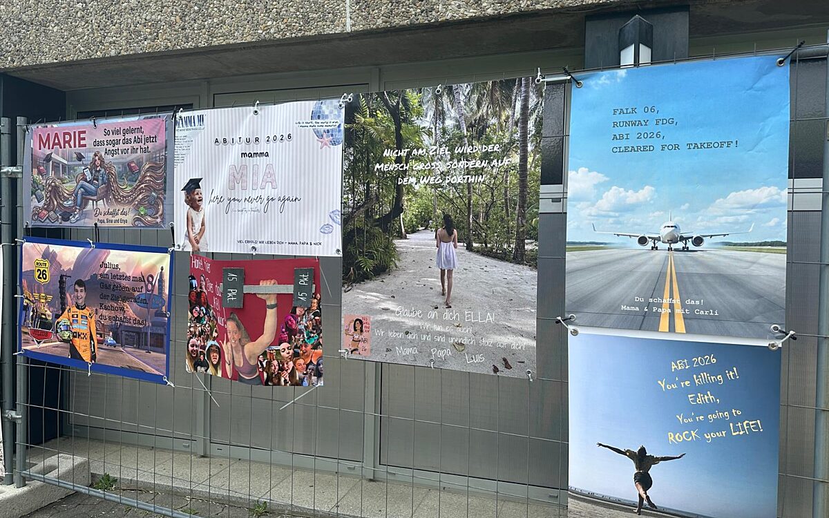 220426 Abi Plakate 30 220426 Abi Plakate 30