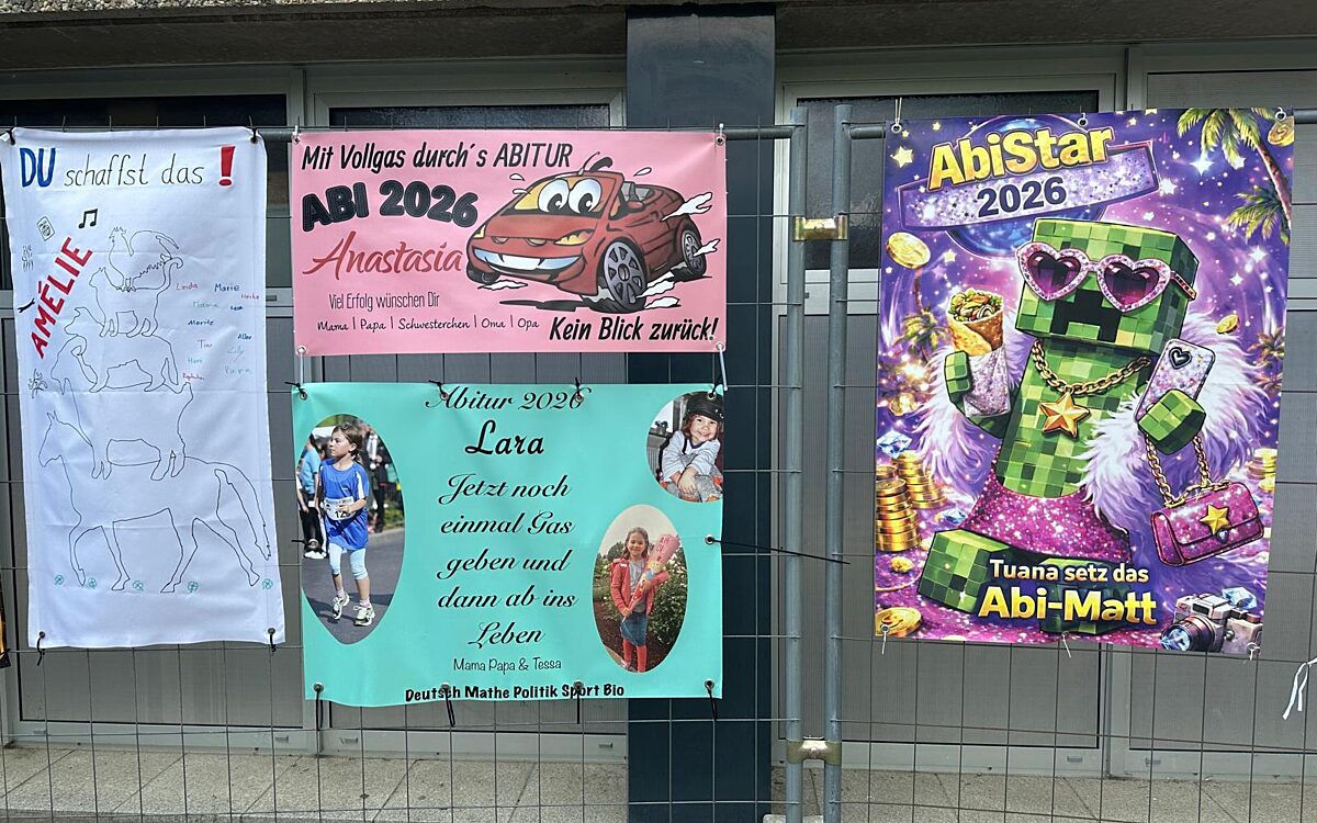 220426 Abi Plakate 32 220426 Abi Plakate 32