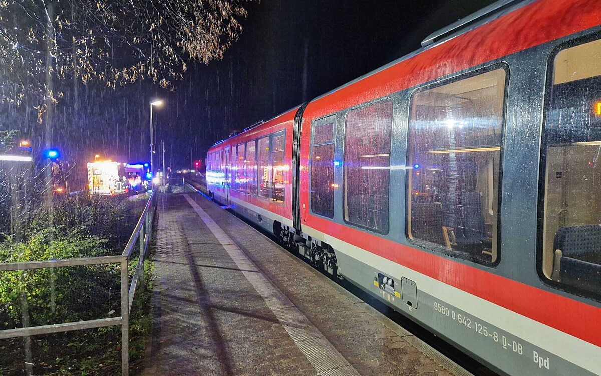 221222 Moembris Bahnunfall 2 221222 Moembris Bahnunfall 2