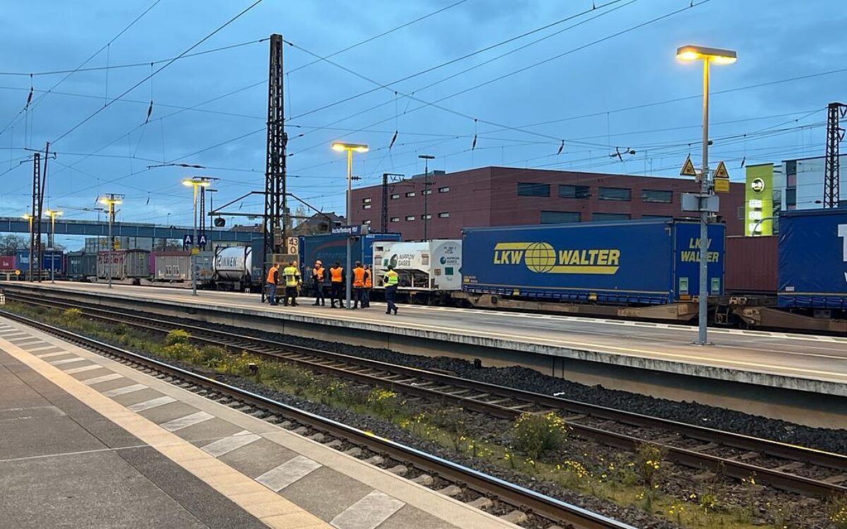 231122 AB Hbf Feuerwehreinsatz 231122 AB Hbf Feuerwehreinsatz