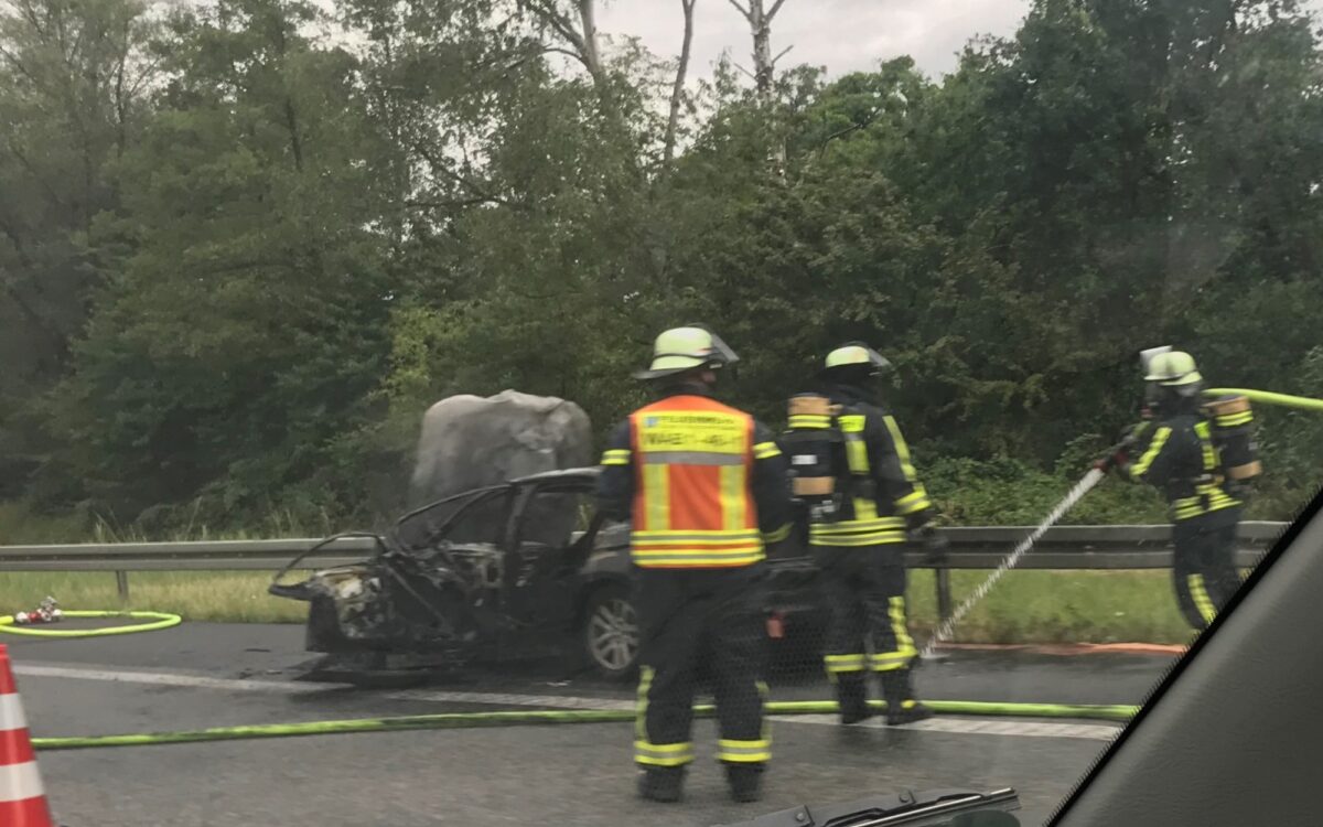 250723 Gelnhausen Waechtersbach Autobrand A66 250723 Gelnhausen Waechtersbach Autobrand A66