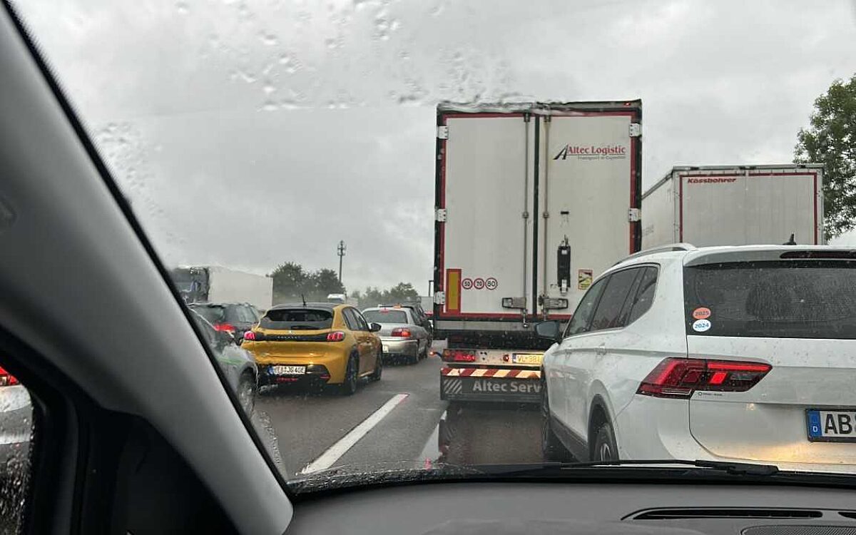 250925 A3 Stau TO 250925 A3 Stau TO