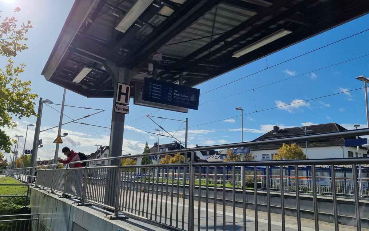 271025 Heusenstamm Bahnhof FK 3 271025 Heusenstamm Bahnhof FK 3
