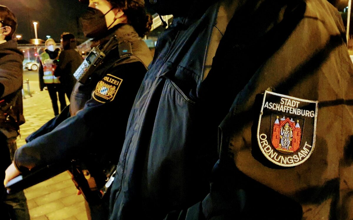 271121 AB Corona Polizei Kontrolle MZ 271121 AB Corona Polizei Kontrolle MZ