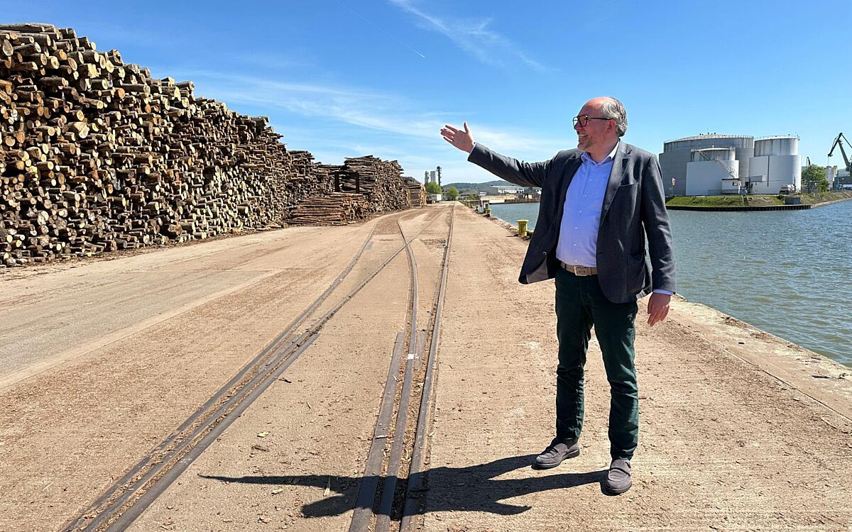 280426 AB Bayernhafen TO