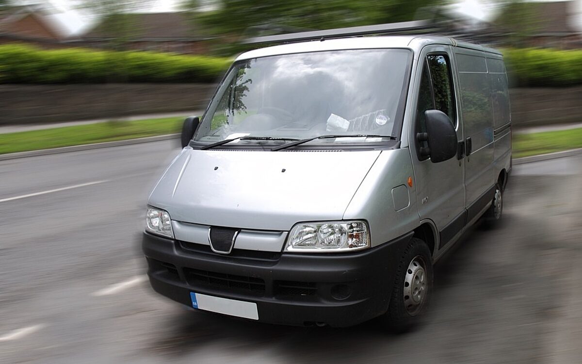 280622 Van 280622 Van