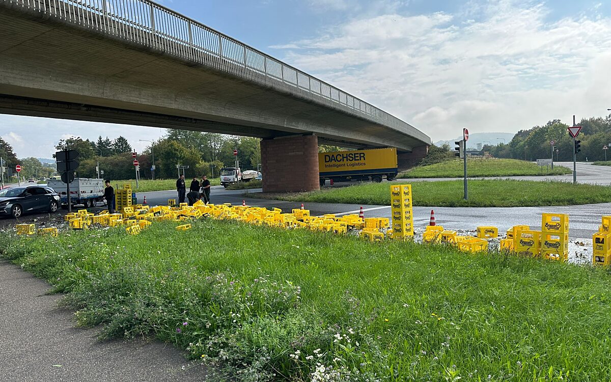 290925 AB schoenbusch apfelwein laster 1 290925 AB schoenbusch apfelwein laster 1