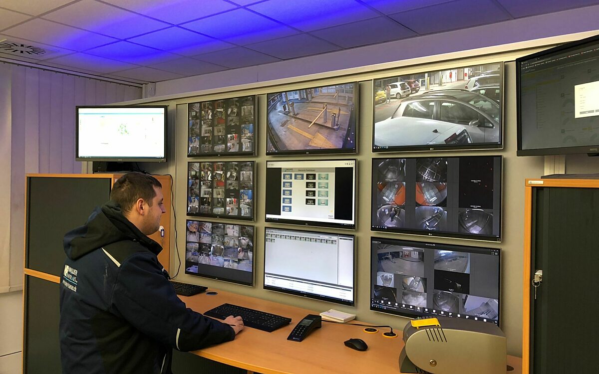 291121 Hanau Parkhausueberwachung 291121 Hanau Parkhausueberwachung