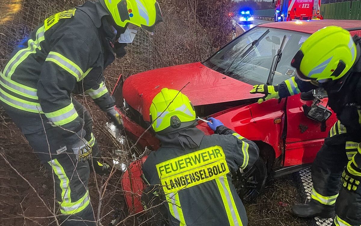 291221 Unfall Langenselbold 4 291221 Unfall Langenselbold 4