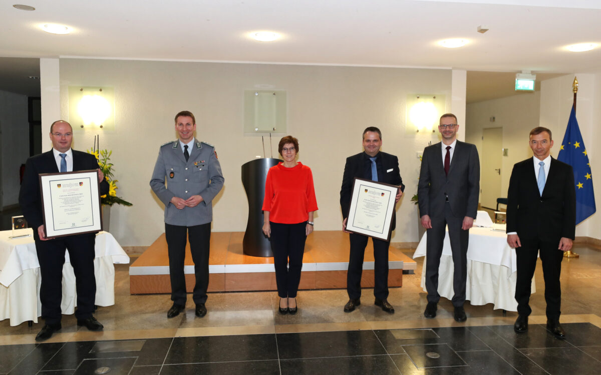 301121 IHK Auszeichnung 301121 IHK Auszeichnung