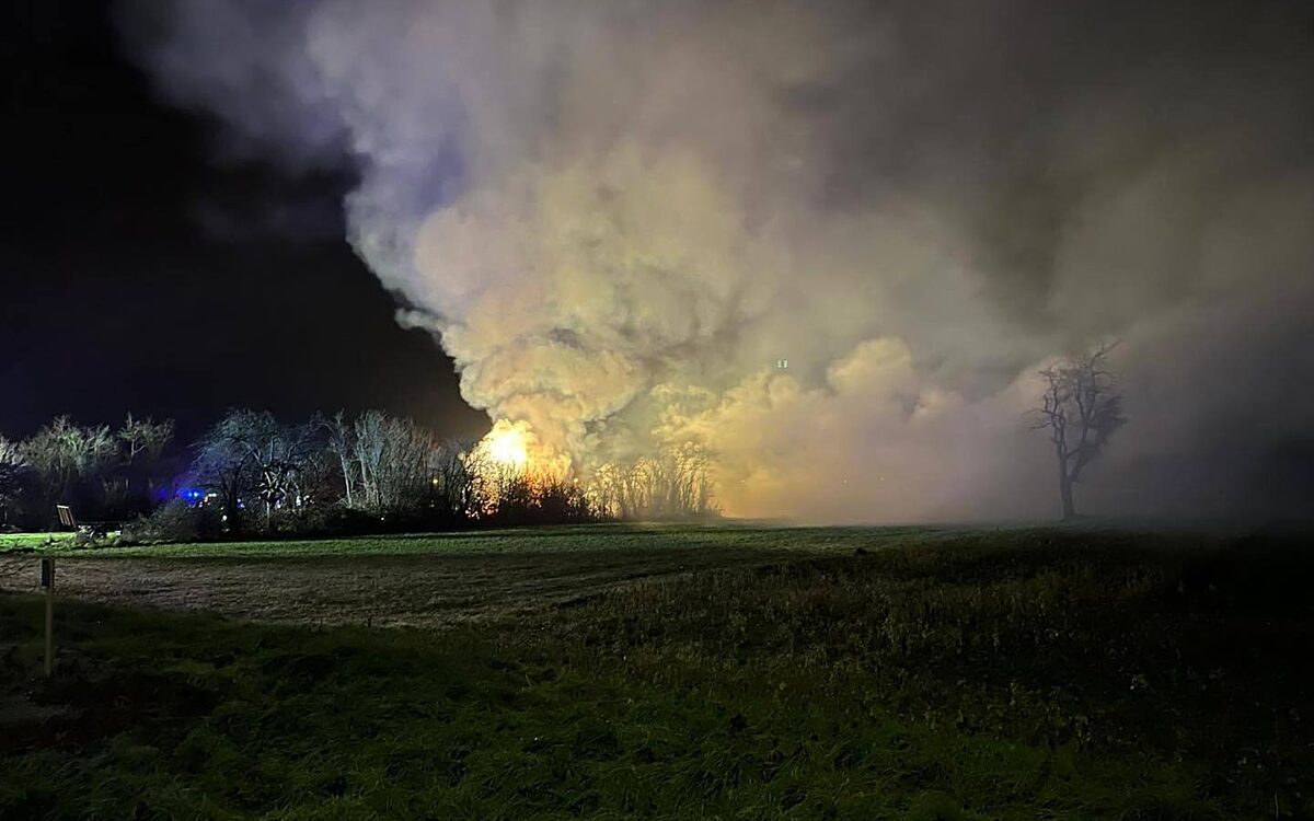 301222 HU Heuballenbrand FW Hanau 3 301222 HU Heuballenbrand FW Hanau 3