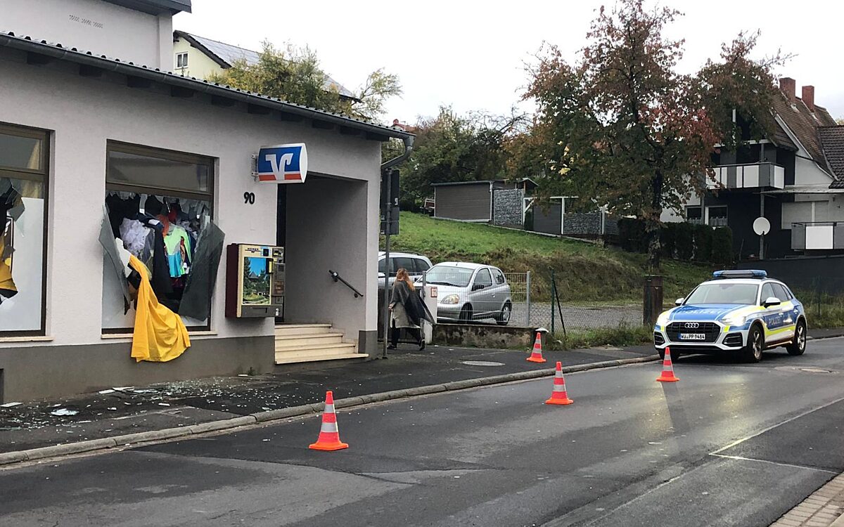 311023 Hausen Geldautomatensprengung 2 311023 Hausen Geldautomatensprengung 2