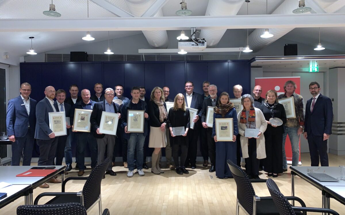 883 AA040 4 EAA 4 F5 F 9 D62 7 CE2587 F2831 883 AA040 4 EAA 4 F5 F 9 D62 7 CE2587 F2831