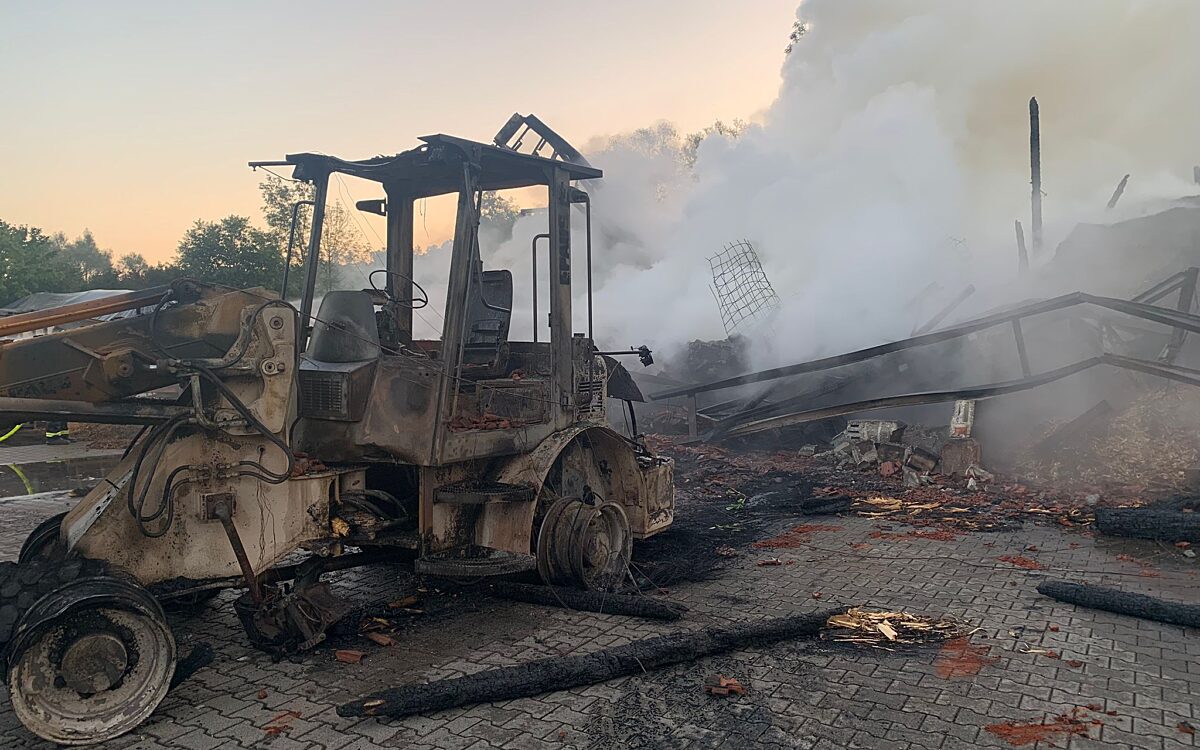 BA80702 D 925 C 423 D BFCD CB51 F9 F8 BAFA BA80702 D 925 C 423 D BFCD CB51 F9 F8 BAFA