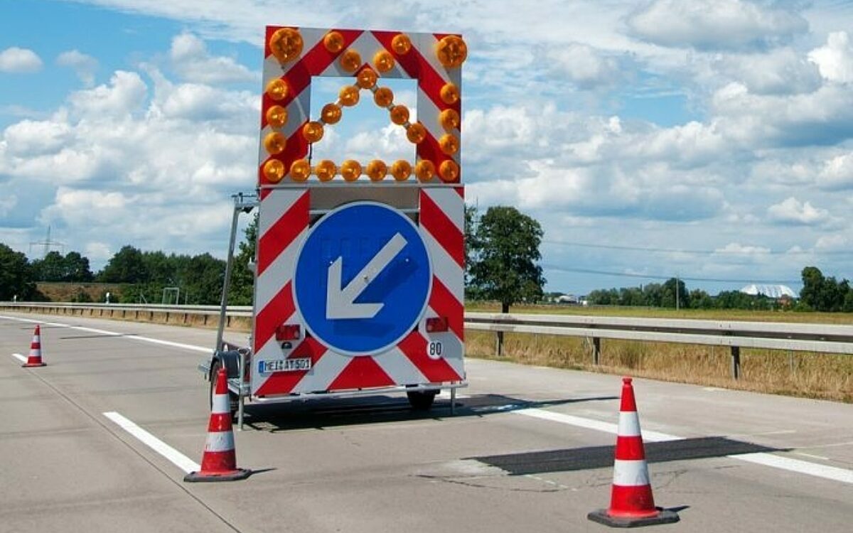 Baustelle Stau Autobahn Verkehr