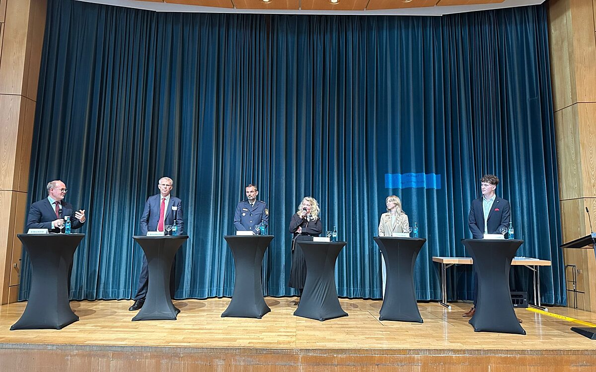 Bild Teen Court Bild Teen Court