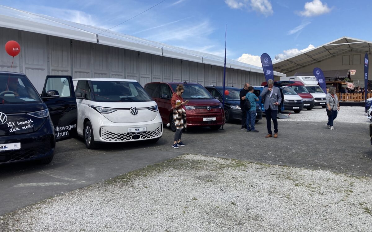 C4 E09 F1 A 6955 41 A9 8 B79 39 AE4 A310325 C4 E09 F1 A 6955 41 A9 8 B79 39 AE4 A310325