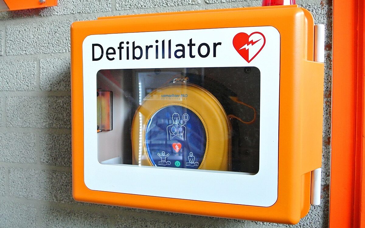 Defibrillator Defibrillator