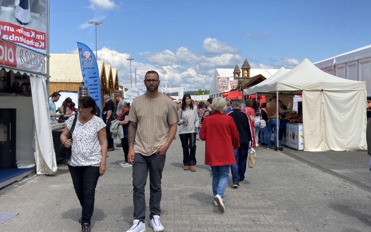 EAE34804 13 A8 4 A48 8 DDE 928 DB4 F98351 EAE34804 13 A8 4 A48 8 DDE 928 DB4 F98351