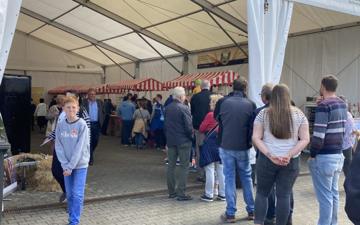 F17 AEC61 C660 4 EC8 90 A5 399 B03204 E78 F17 AEC61 C660 4 EC8 90 A5 399 B03204 E78