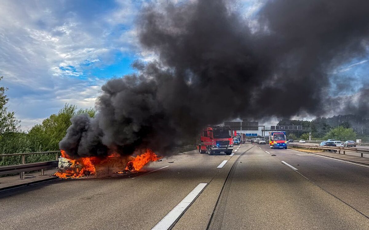 Foto Feuerwehr Langenselbold A66 Brand Foto Feuerwehr Langenselbold A66 Brand