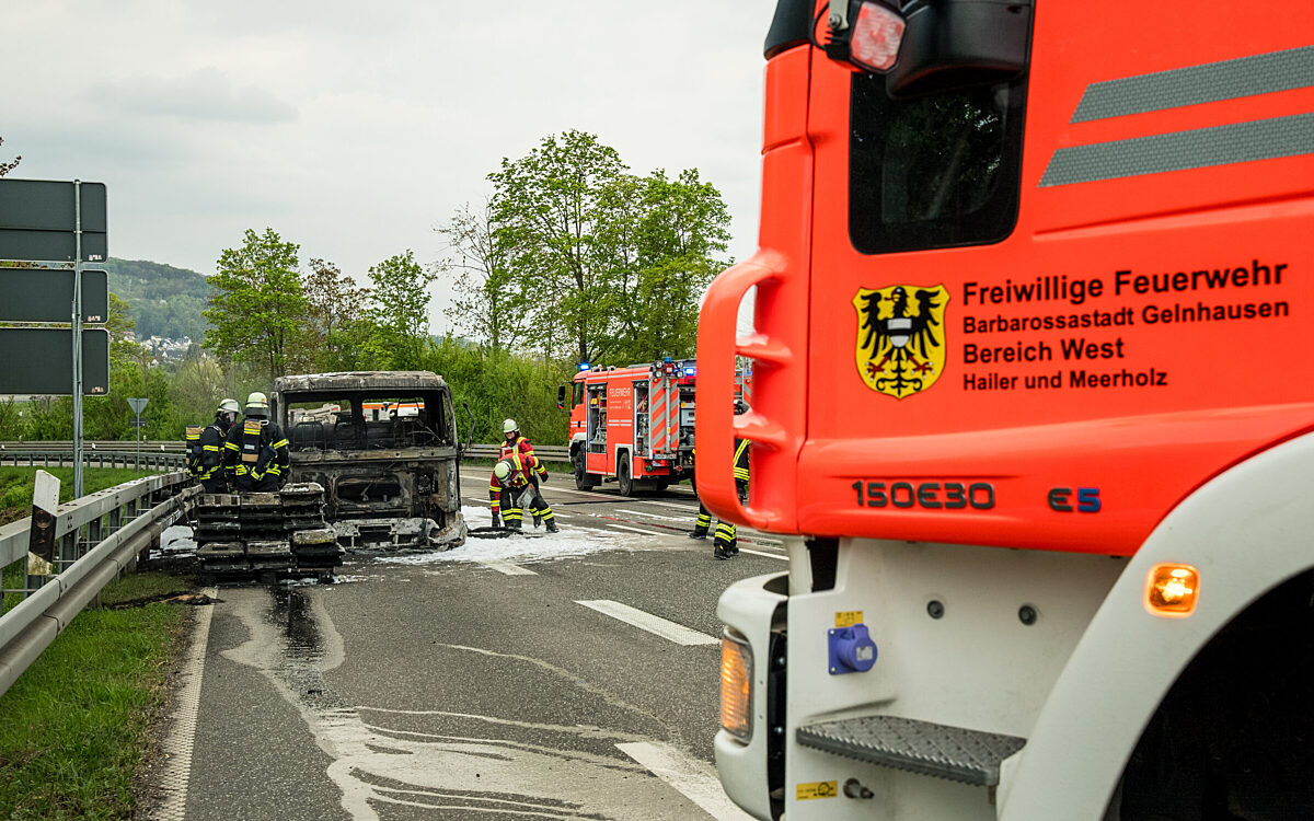 Gelnhausen Lkw Vollbrand Gelnhausen Lkw Vollbrand