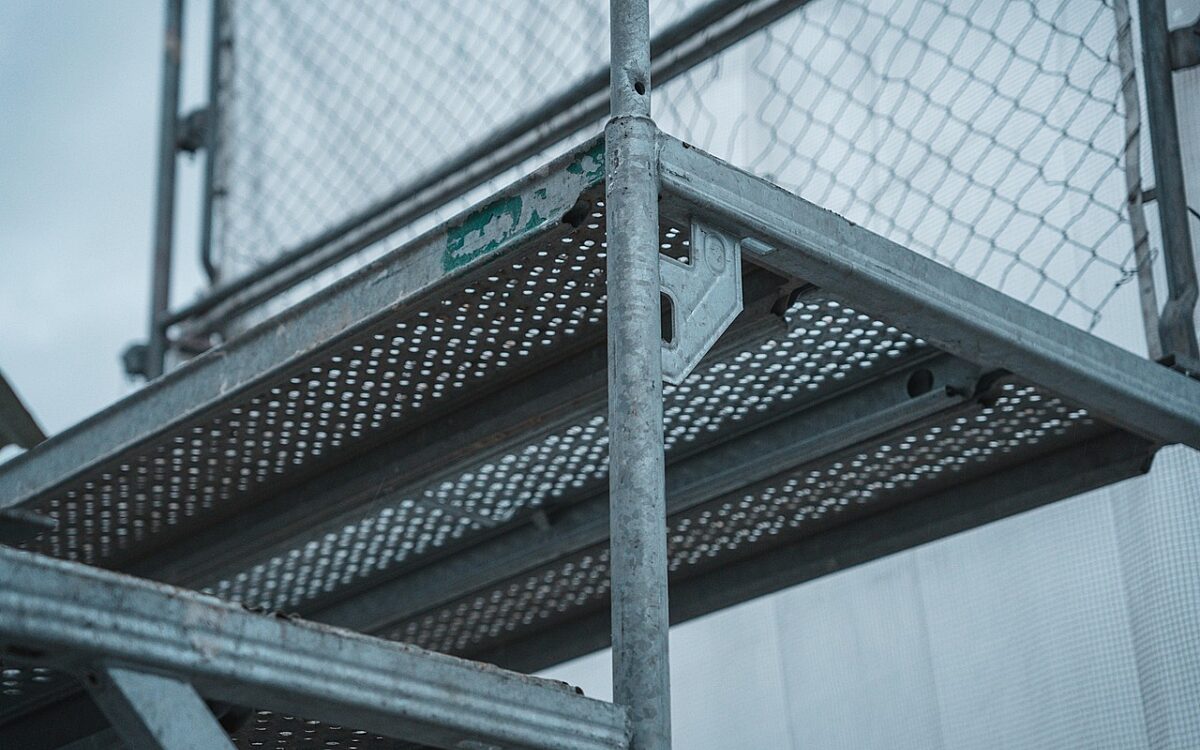 Geruest Baustelle Symbolbild Geruest Baustelle Symbolbild