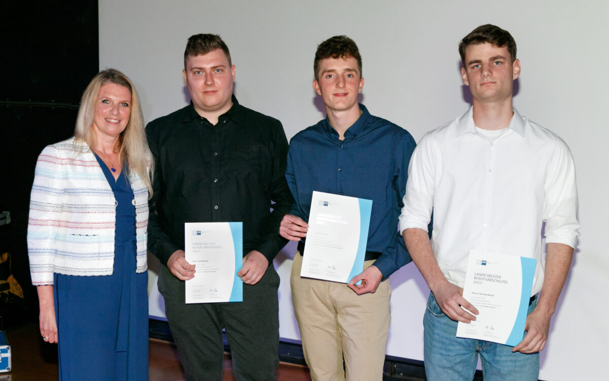 IAX1012 1092 IAX1012 1092