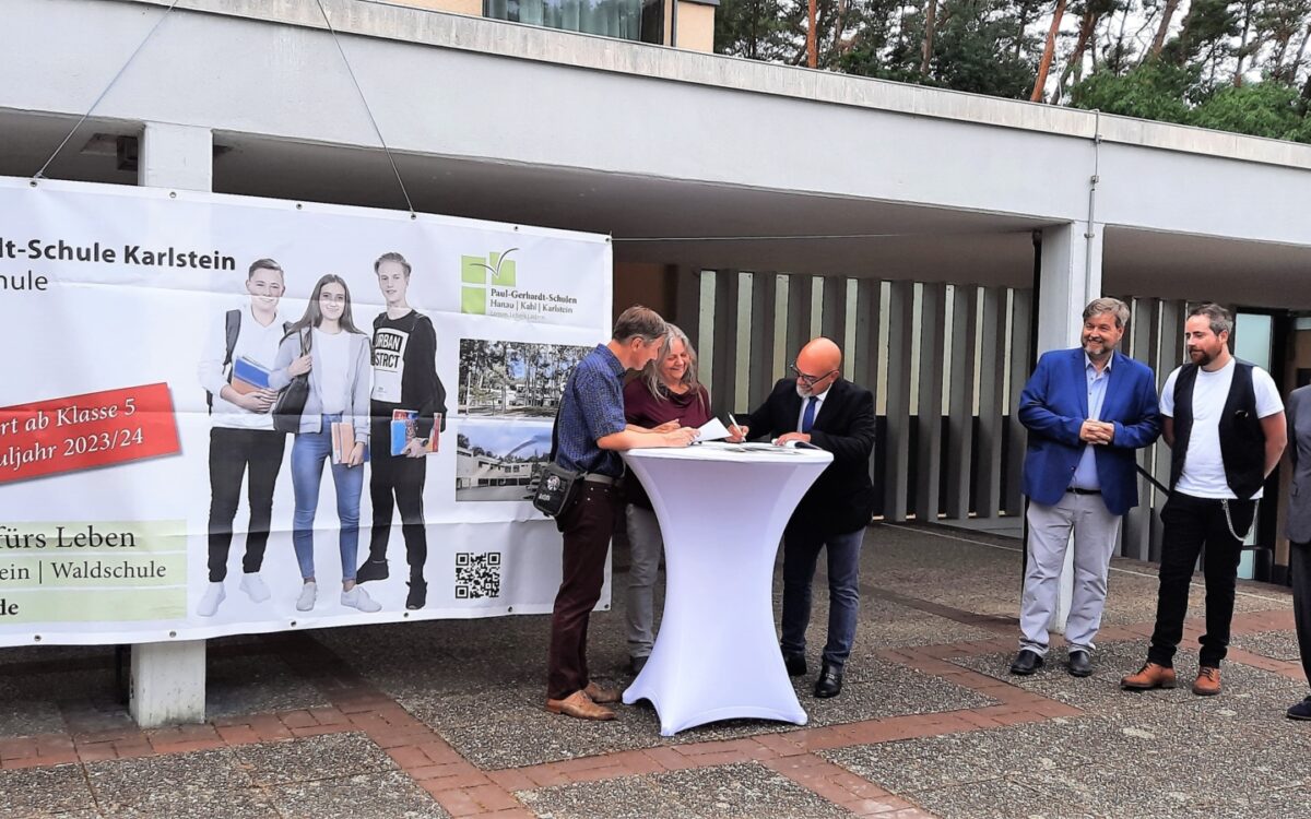 Karlstein c Karlstein c