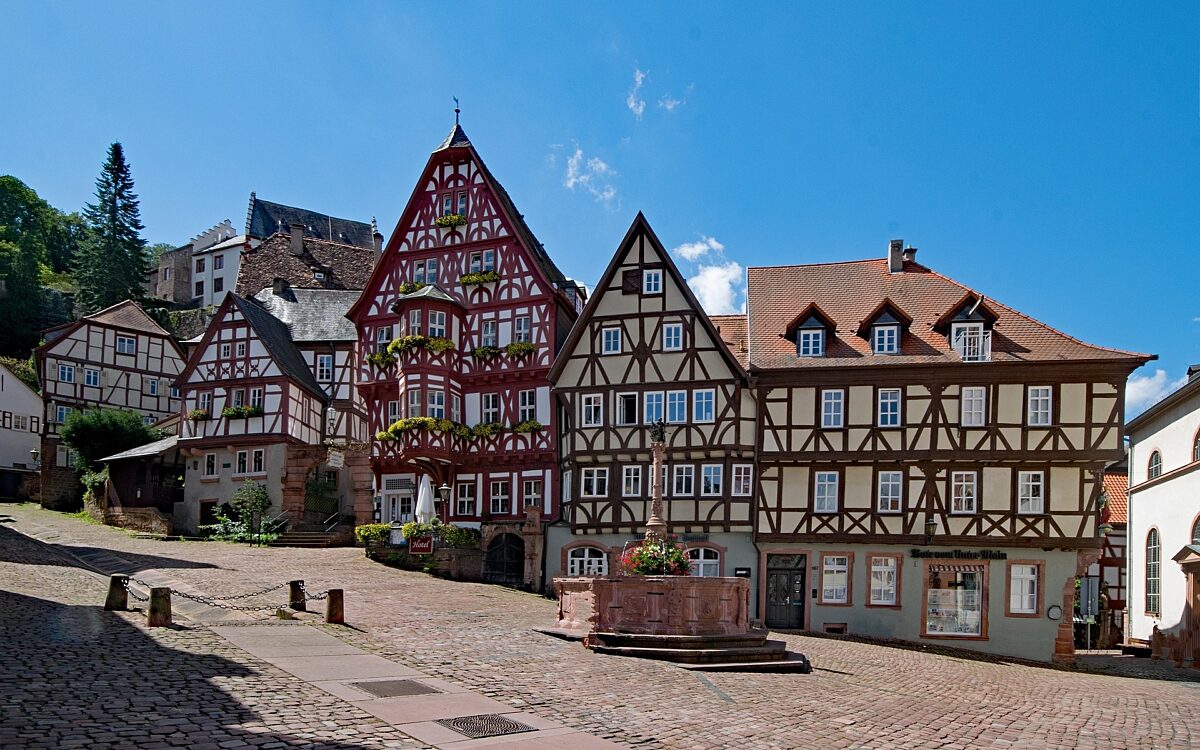 Miltenberg Marktsplatz Schnatterloch Miltenberg Marktsplatz Schnatterloch