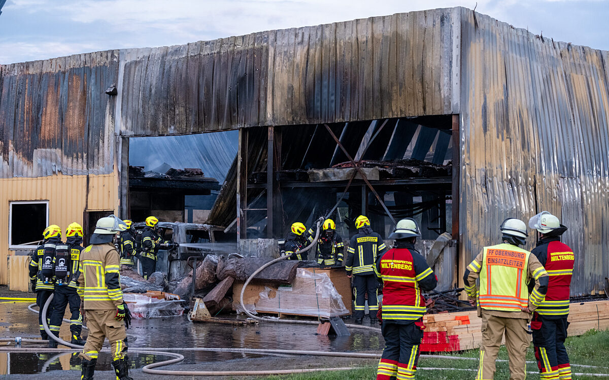 Obernburg Lagerhallenbrand 5vision Obernburg Lagerhallenbrand 5vision