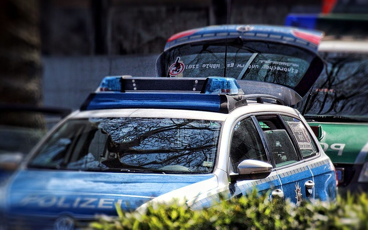 Polizei Einsatz AB Polizei Einsatz AB