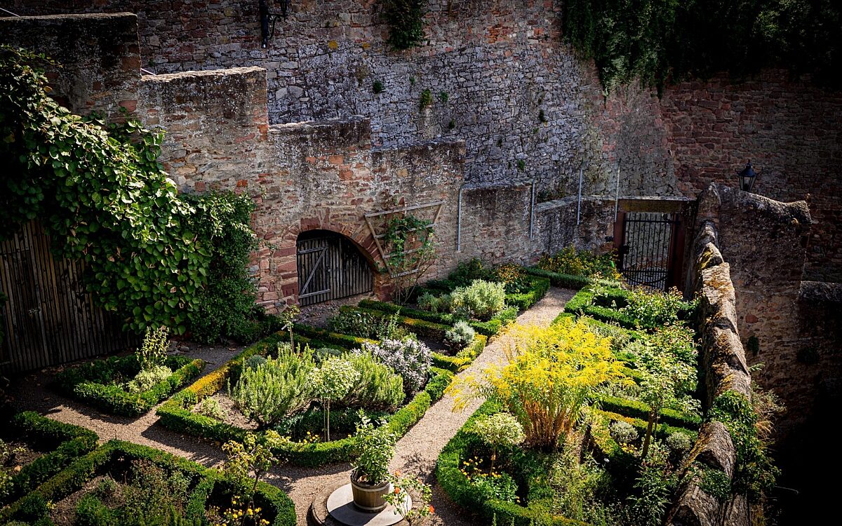 Schloss Mauer Aschaffenburg Schloss Mauer Aschaffenburg