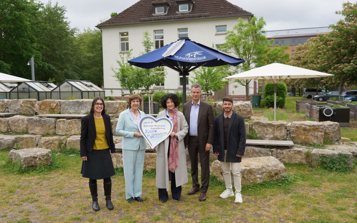 Spende Solarschirm TH Aschaffenburg 002