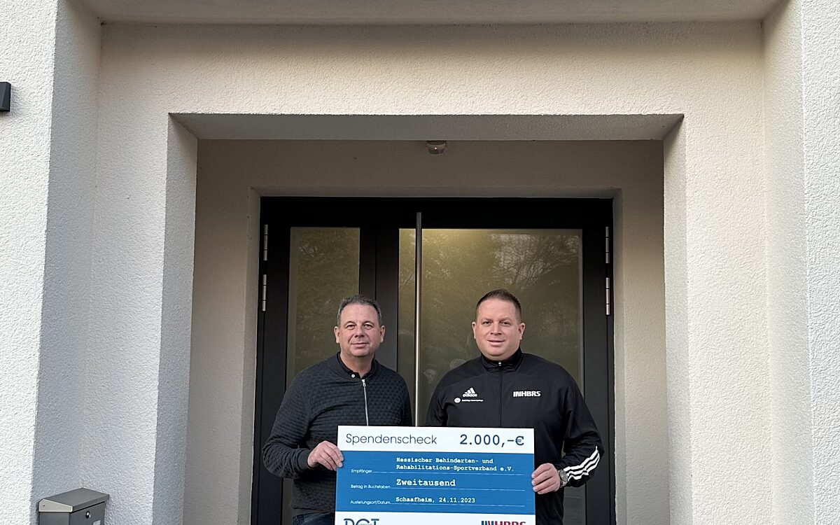 Spendenuebergabe PGT Spendenuebergabe PGT