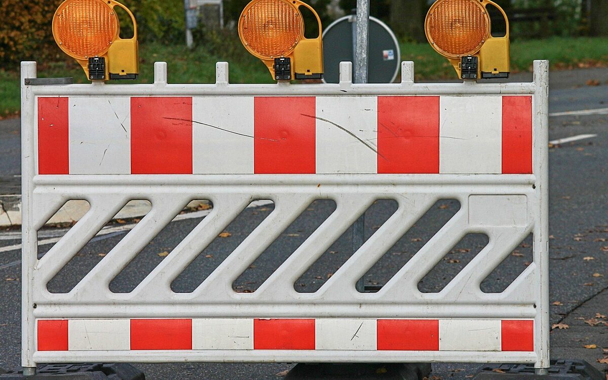 Sperrung Strassensperrung Sperrung Strassensperrung