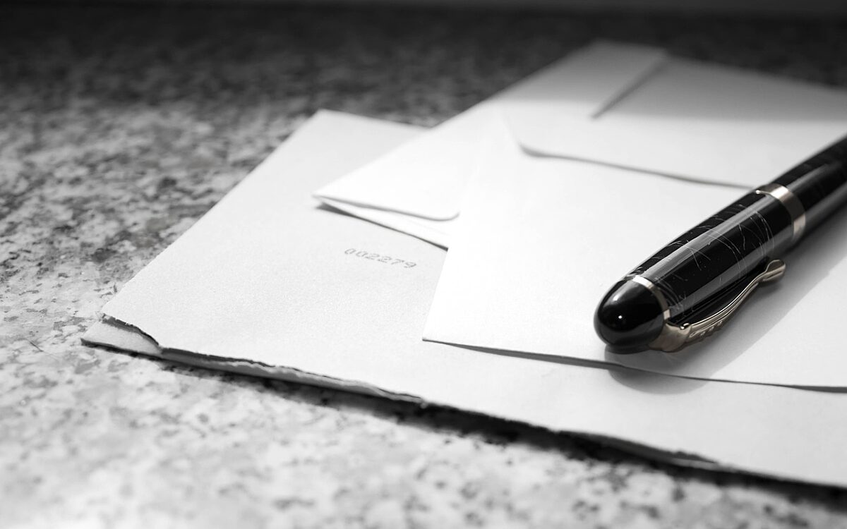 Symbolbild Brief Symbolbild Brief