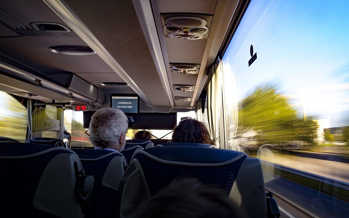 Symbolbild Bus 9