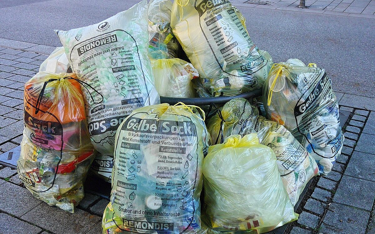 Symbolbild Gelber Sack Muell Symbolbild Gelber Sack Muell