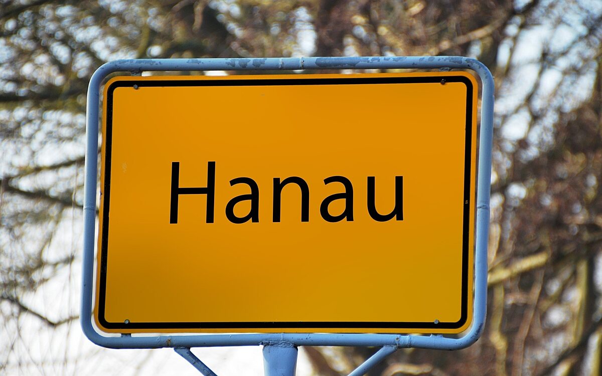 Symbolbild Hanau Ortsschild