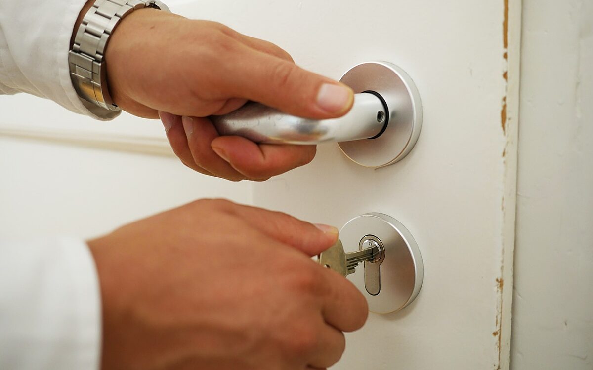 Symbolbild geschlossen Symbolbild geschlossen