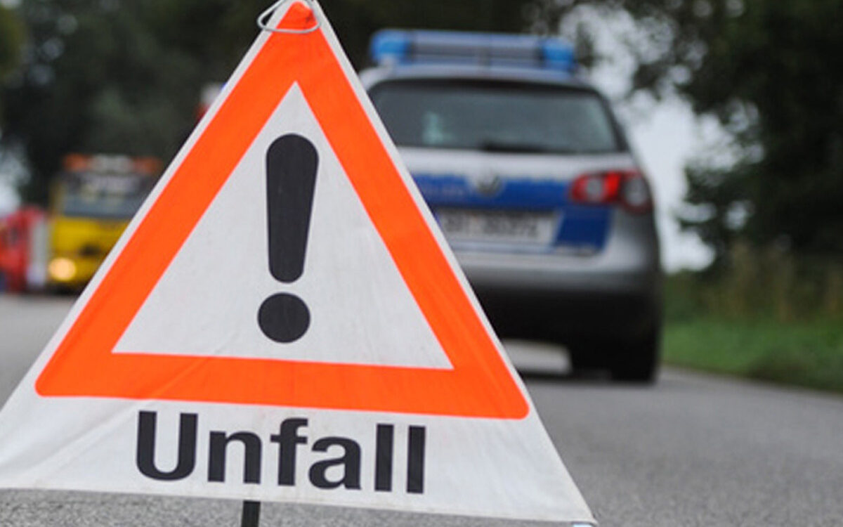 Unfall Auto Polizei Fotolia nah benjaminnolte Unfall Auto Polizei Fotolia nah benjaminnolte