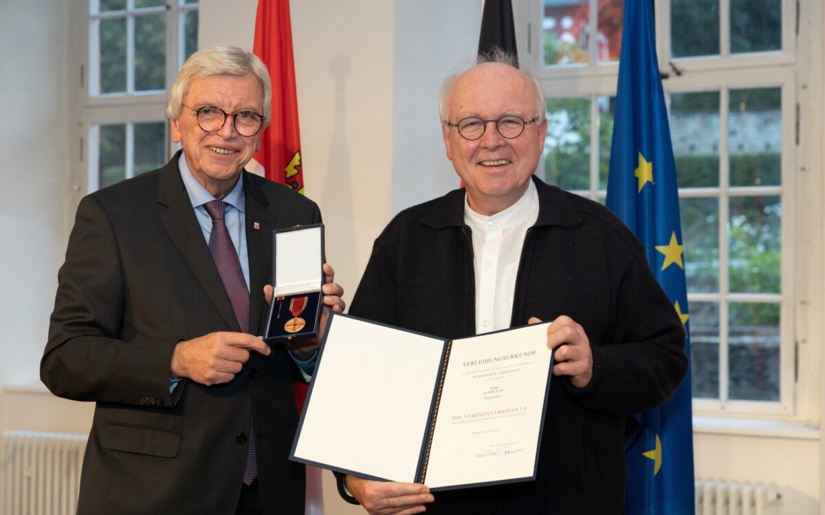 Verdienstmedaille Pfr Jung Verdienstmedaille Pfr Jung