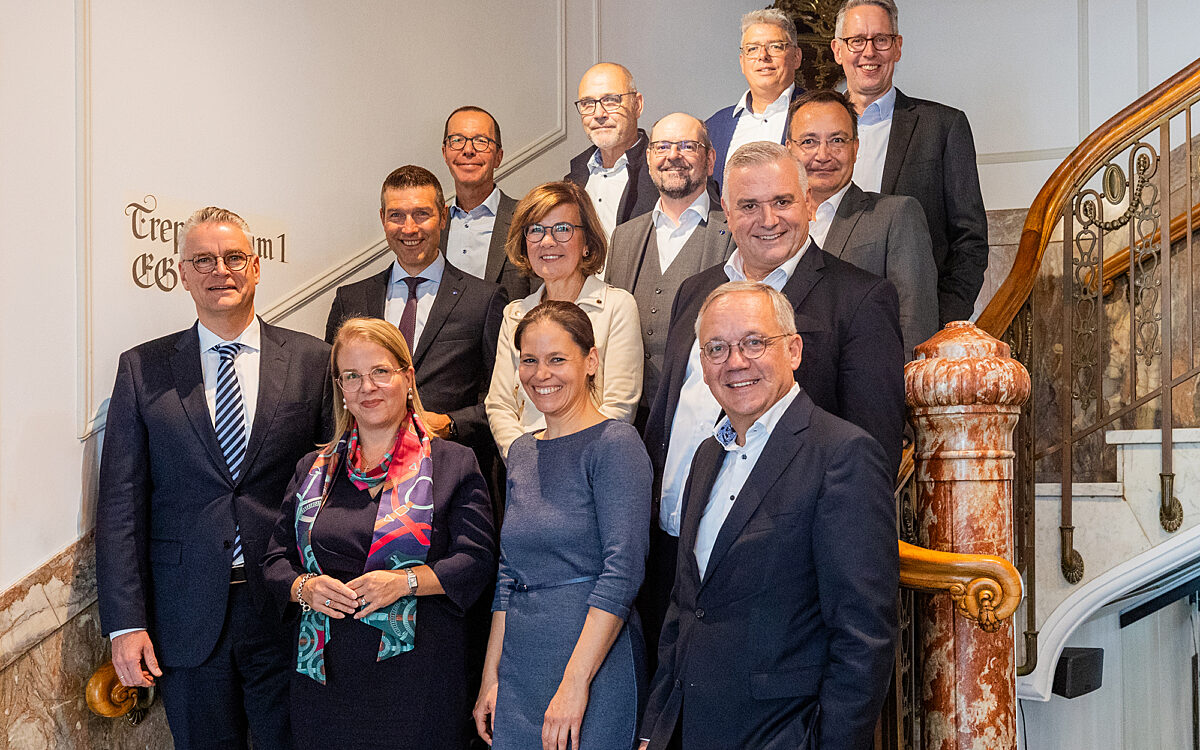 Vertragsunterzeichnung Partner RMC Wiesbaden Vertragsunterzeichnung Partner RMC Wiesbaden