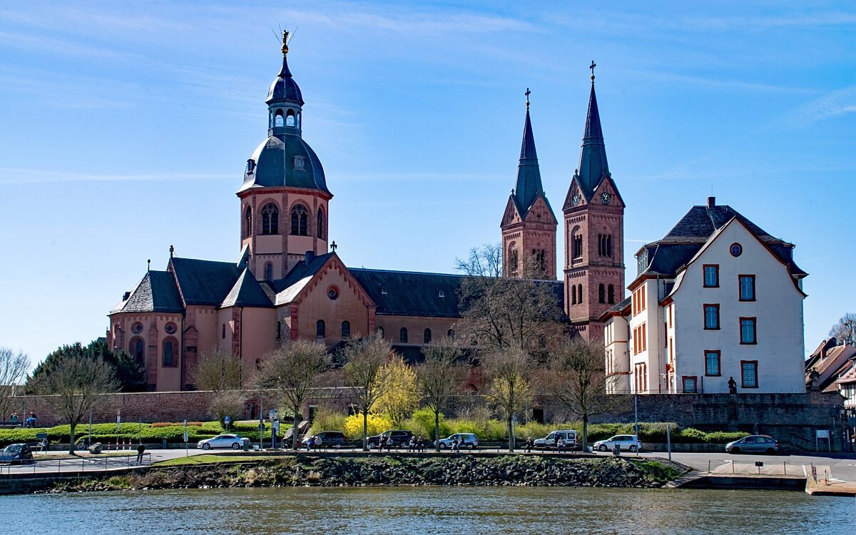 120422 Symbolbild Seligenstadt 120422 Symbolbild Seligenstadt