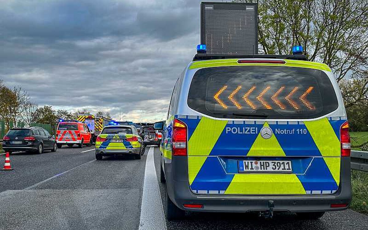 K 121123 A66 Gruendau Oldtimer Unfall 2 K 121123 A66 Gruendau Oldtimer Unfall 2