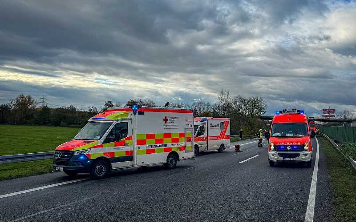 K 121123 A66 Gruendau Oldtimer Unfall 3 K 121123 A66 Gruendau Oldtimer Unfall 3