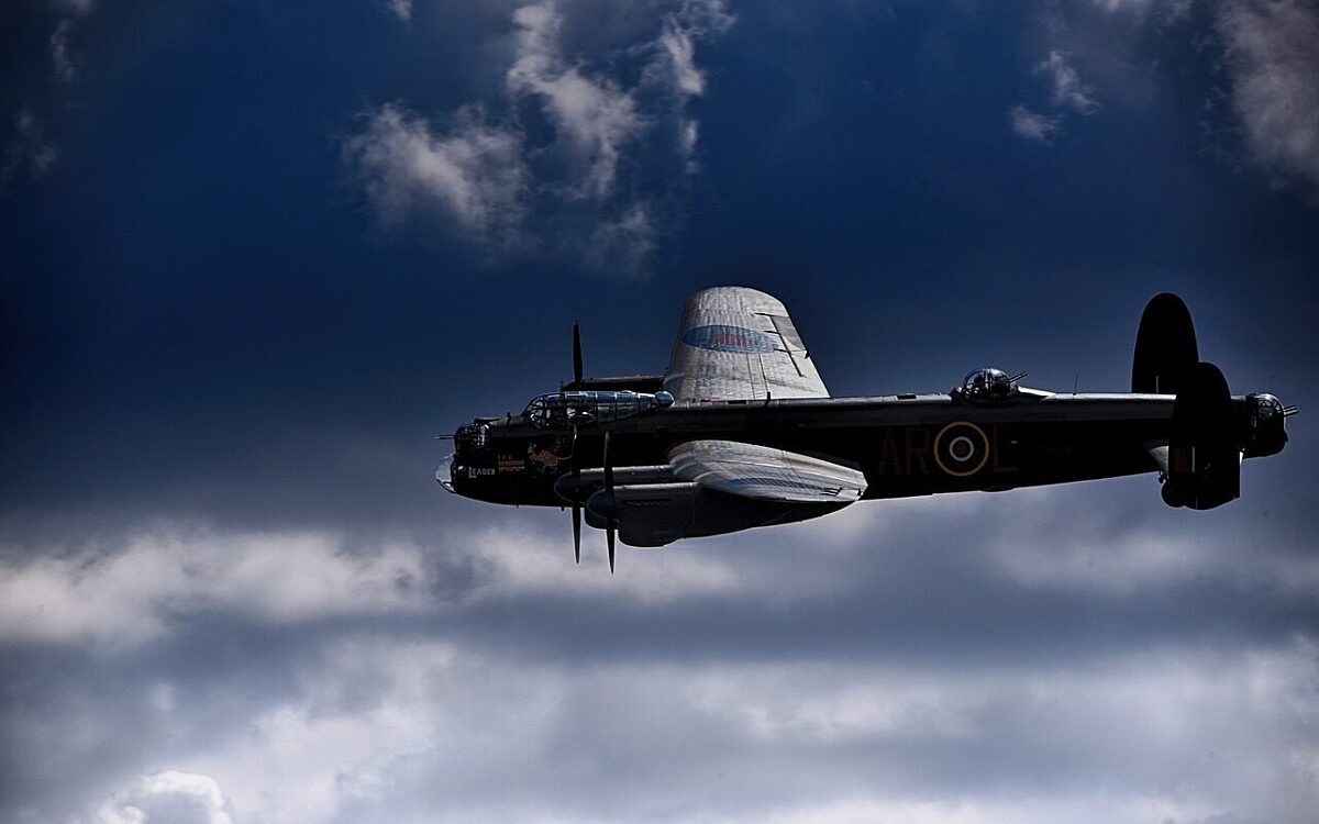 Lancaster bomber 2925189 1280 Lancaster bomber 2925189 1280