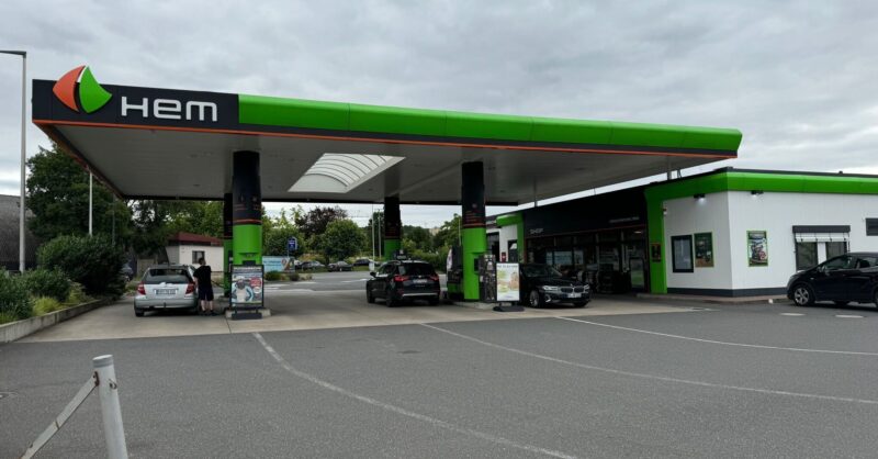 Nach Rockerstreit an Tankstelle: Durchsuchungen im Primaveraland